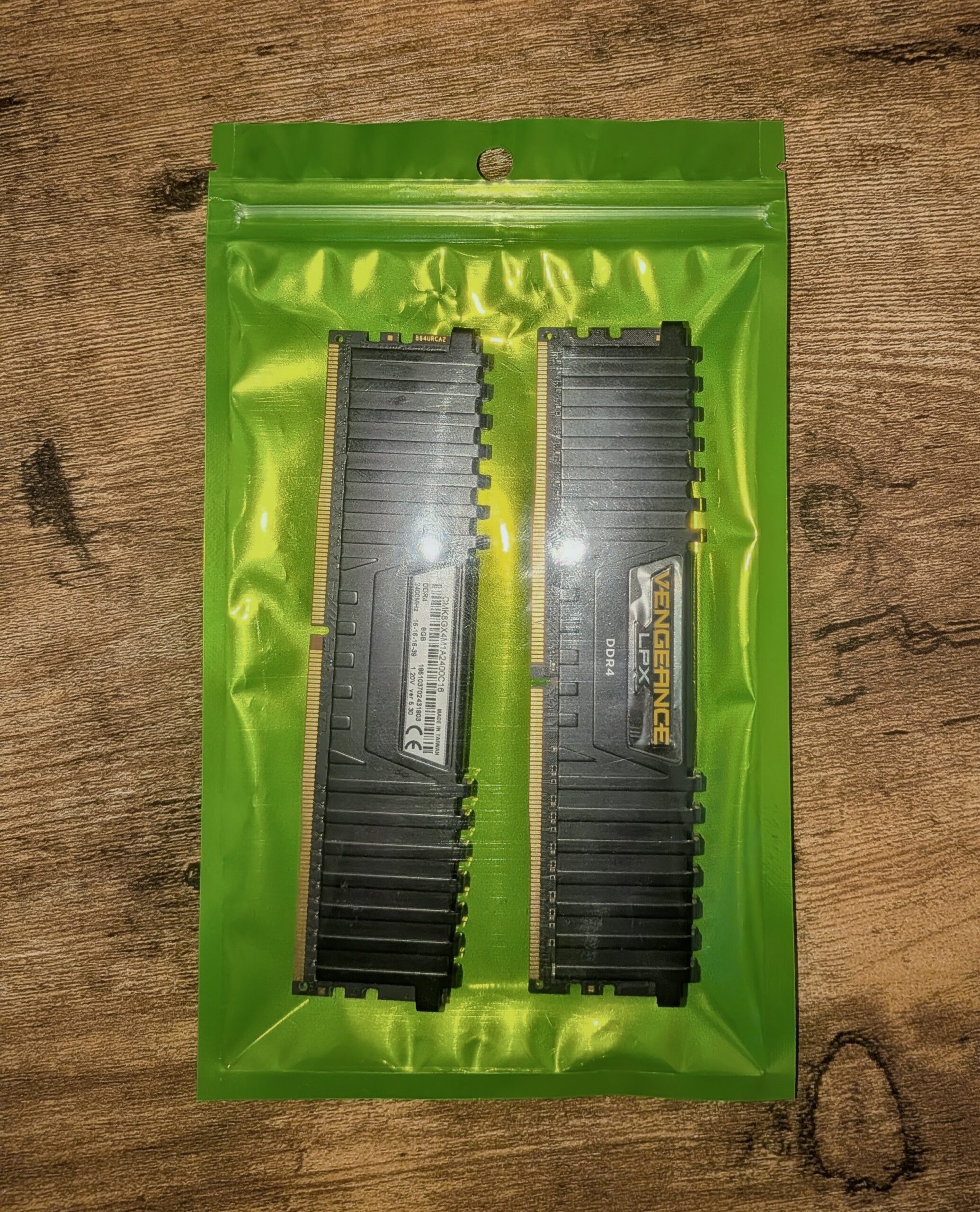 Mémoire vive vengeance LPX DDR4 recyclée ensemble de 16gb